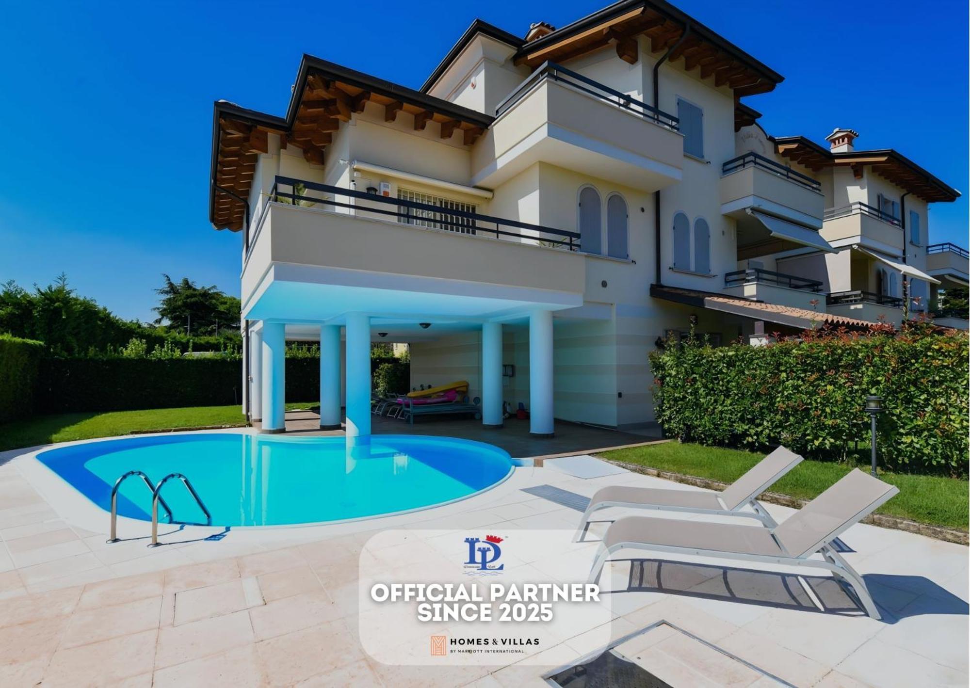Desenzanoloft Official Partner Marriott Homes & Villas - Bea House, Sirmione With Private Garden And Share Pool Buitenkant foto